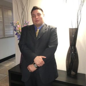 Meet your Posher, Michael